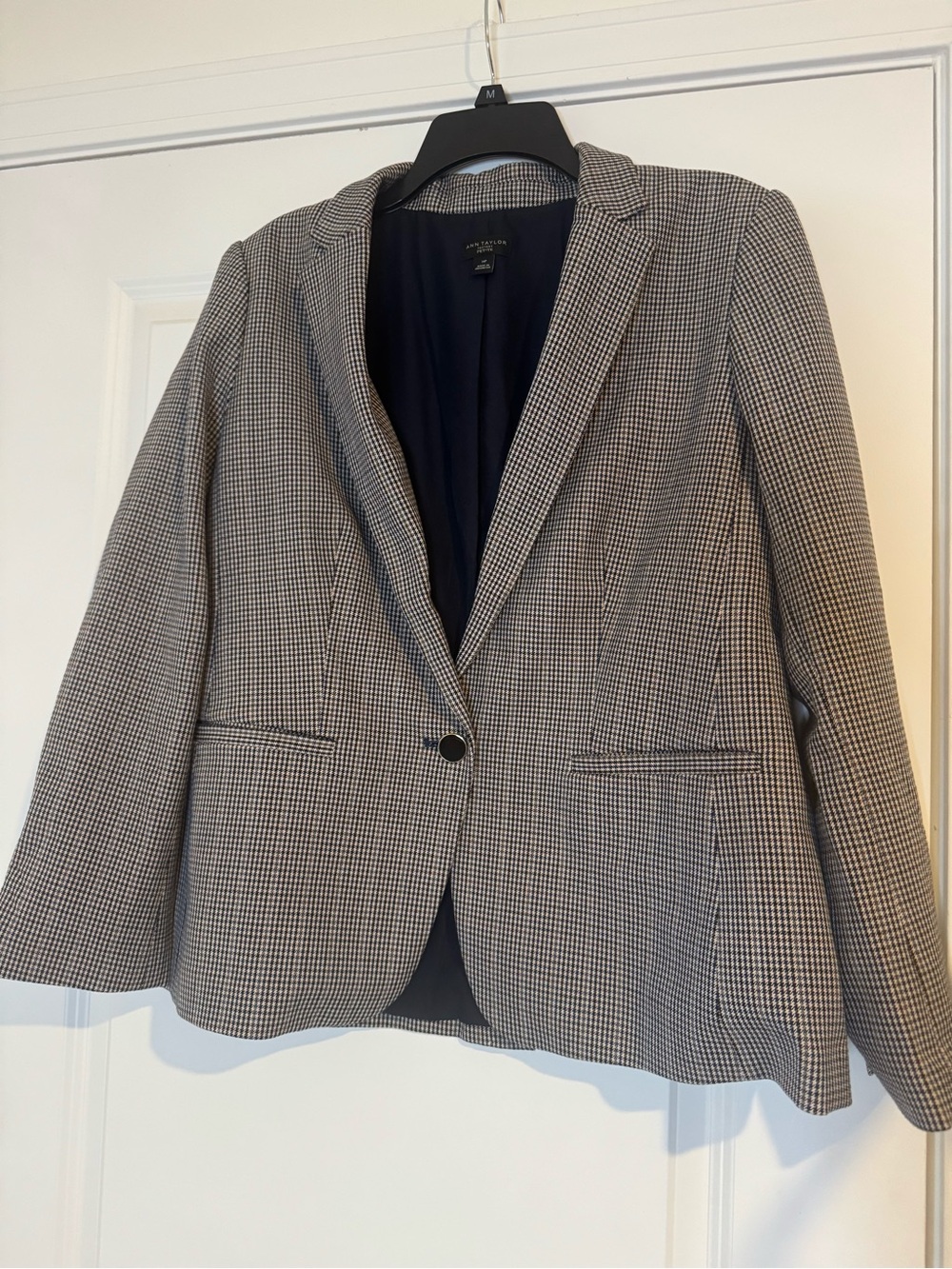 Ann Taylor Factory Houndstooth Single-Button Blazer